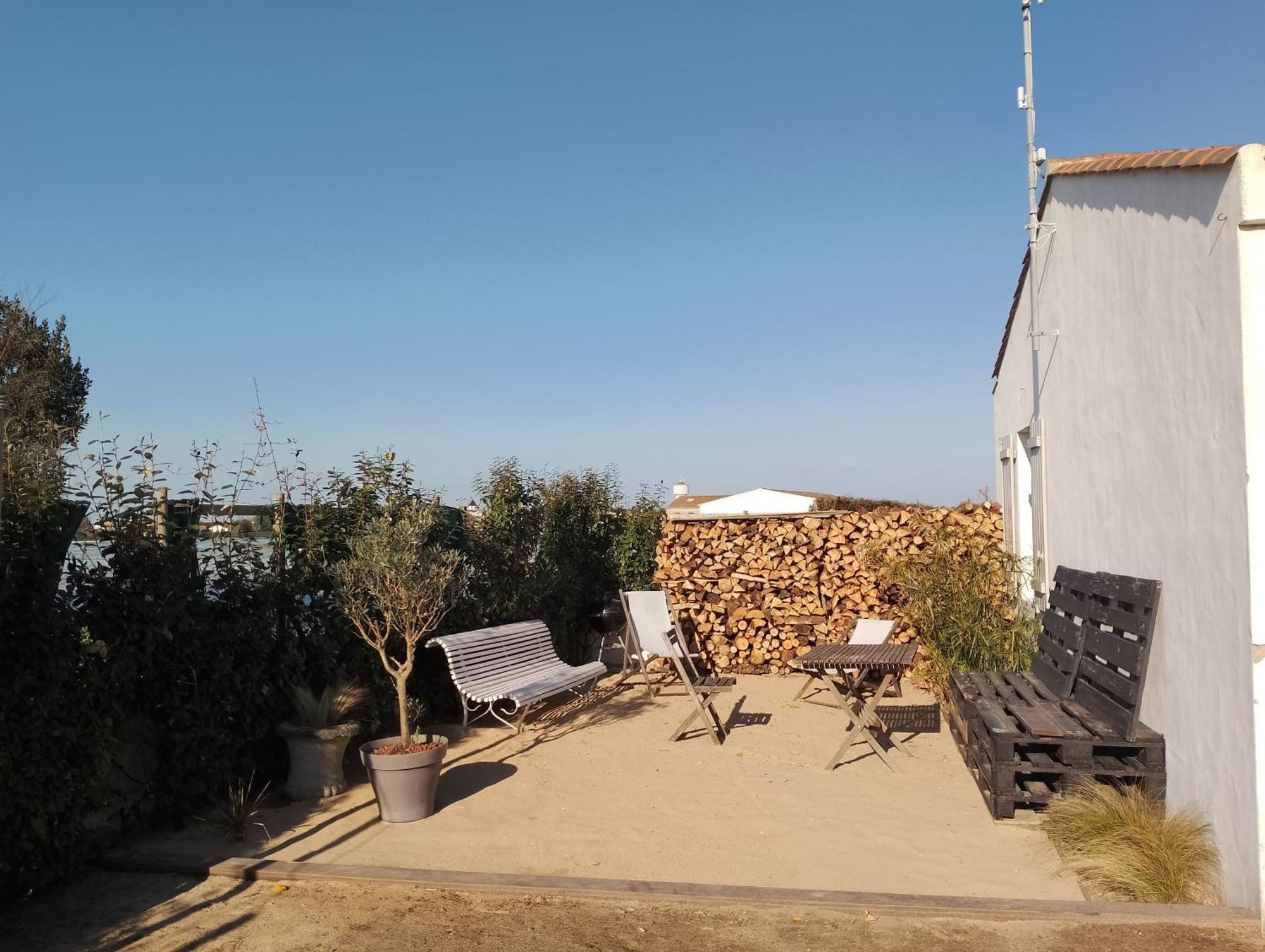 Jolie Maison De Vacances Noirmoutrine Noirmoutier-en-l'Ile Exterior foto